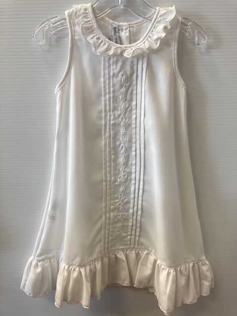 White Daisy Embroidered Gown